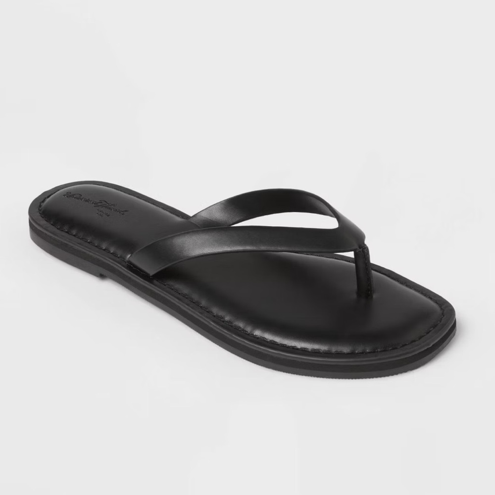 Universal Thread Women’s Sherry Flip Flop Sandals With Memory Foam Insoles